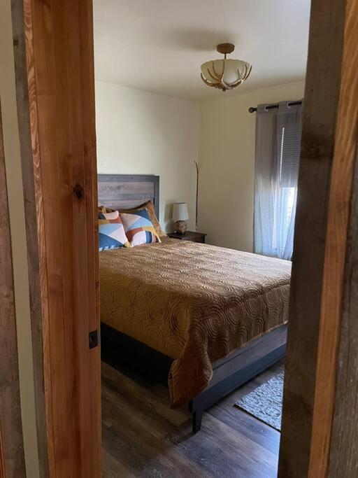 Parkway Yellowstone Guest House Apartment #3 Гардинер Экстерьер фото