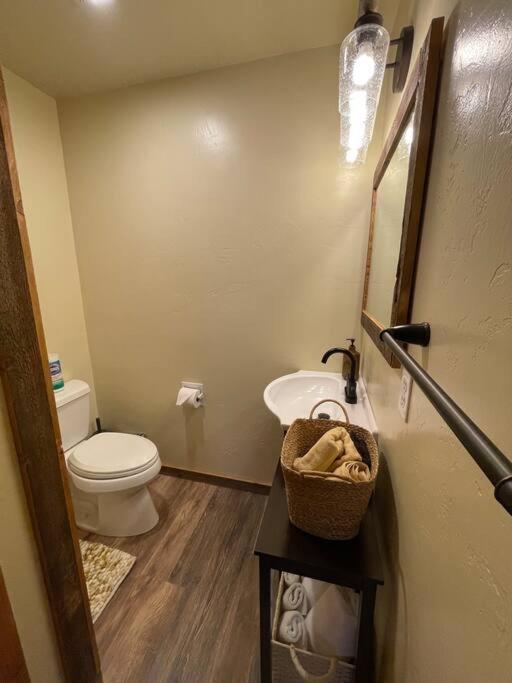 Parkway Yellowstone Guest House Apartment #3 Гардинер Экстерьер фото